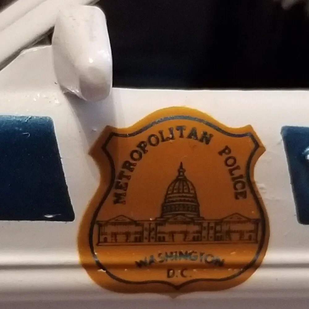 Washington D.C Metropolitan Police Road Champs die cast police car 1:43 scale